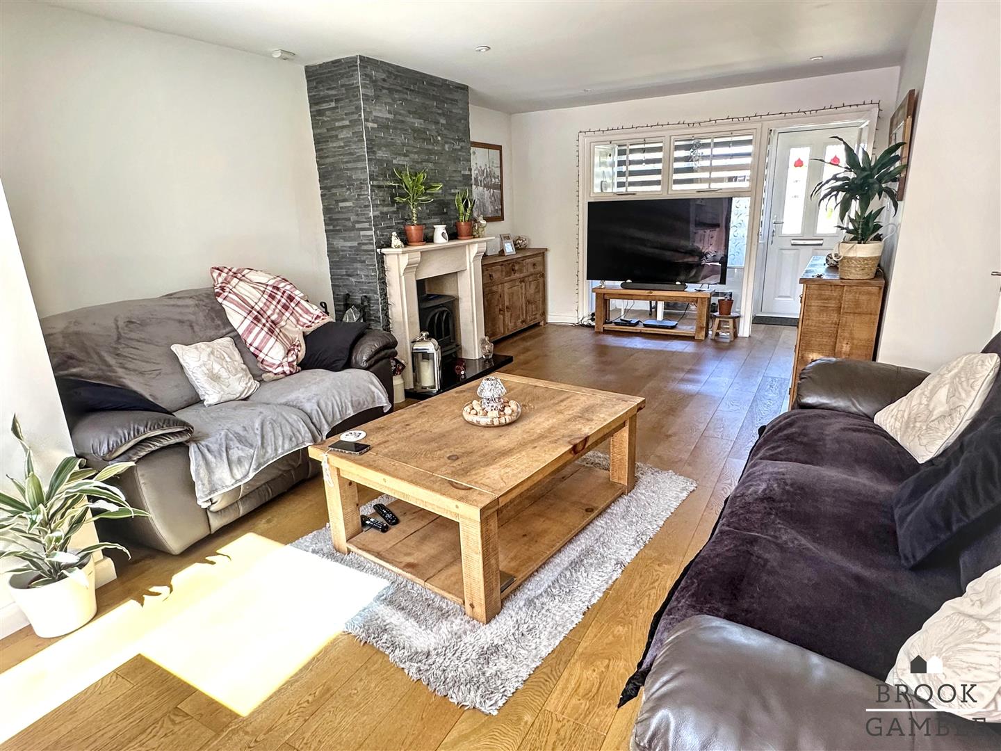 3 Bedroom Bungalow. Hawksbridge Close in Eastbourne,  20